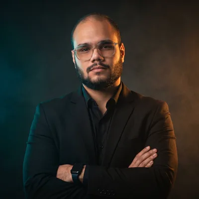 Hussein — Full-Stack Developer & AI Specialist